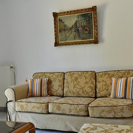 마크리기알로스 White Clam Vintage House With Sea View & Garden 빌라 외부 사진