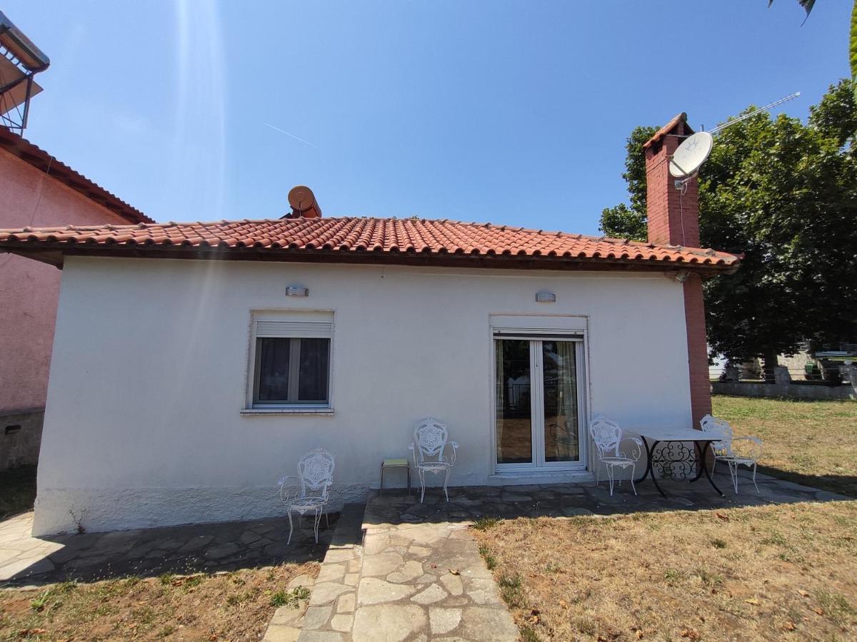 마크리기알로스 White Clam Vintage House With Sea View & Garden 빌라 외부 사진